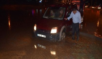 Sağanak yağış Malatya'yı felç etti