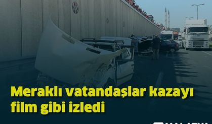 Meraklı vatandaşlar kazayı film gibi izledi