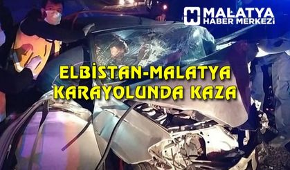 Otomobiller kafa kafaya çarpıştı: 6 yaralı