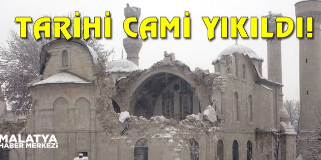 Tarihi cami depremde yıkıldı